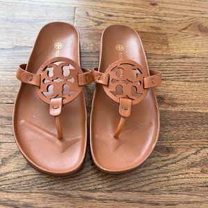 Tory Burch Miller Cloud size 7.5